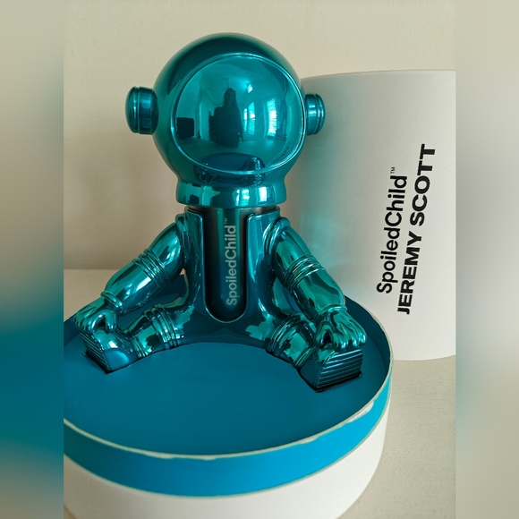 SpoiledChild Jeremy Scott Blue Figurine Anti-Aging Collagen Burst Serum (Unused)